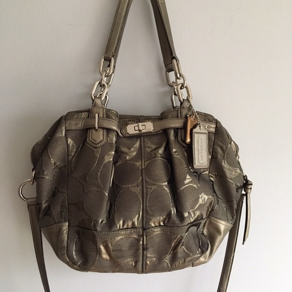 Coach Limited Edition Poppy Bag SZ L Authentic - Picture 2 of 6